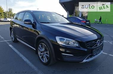 Хэтчбек Volvo V60 2017 в Киеве