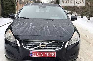 Универсал Volvo V60 2011 в Луцке