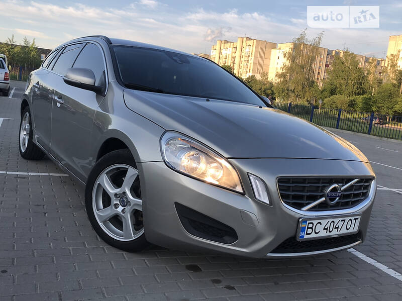 Универсал Volvo V60 2011 в Дрогобыче