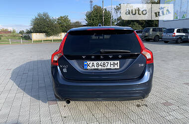 Універсал Volvo V60 2014 в Володимир-Волинському