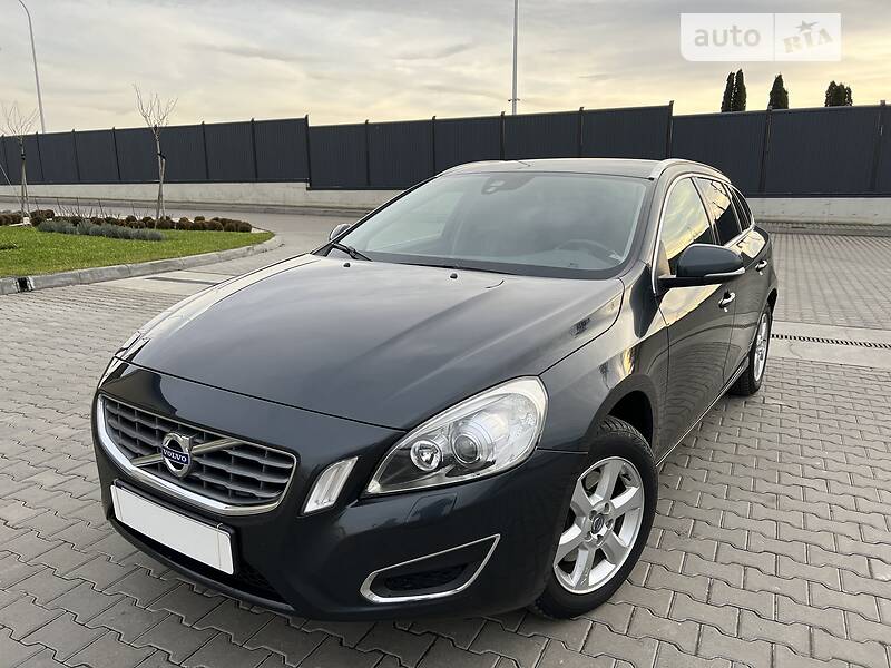 Универсал Volvo V60 2012 в Луцке