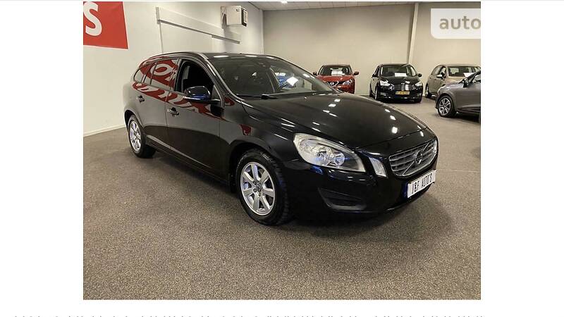 Універсал Volvo V60 2011 в Чернівцях