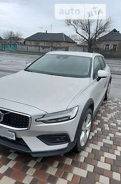 Універсал Volvo V60 2019 в Києві