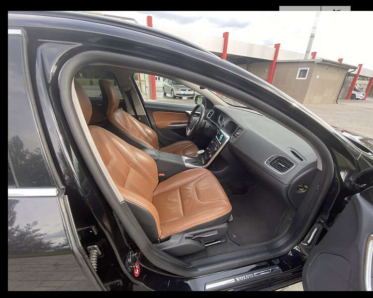 Универсал Volvo V60 2012 в Луцке