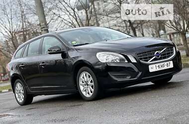 Універсал Volvo V60 2011 в Івано-Франківську