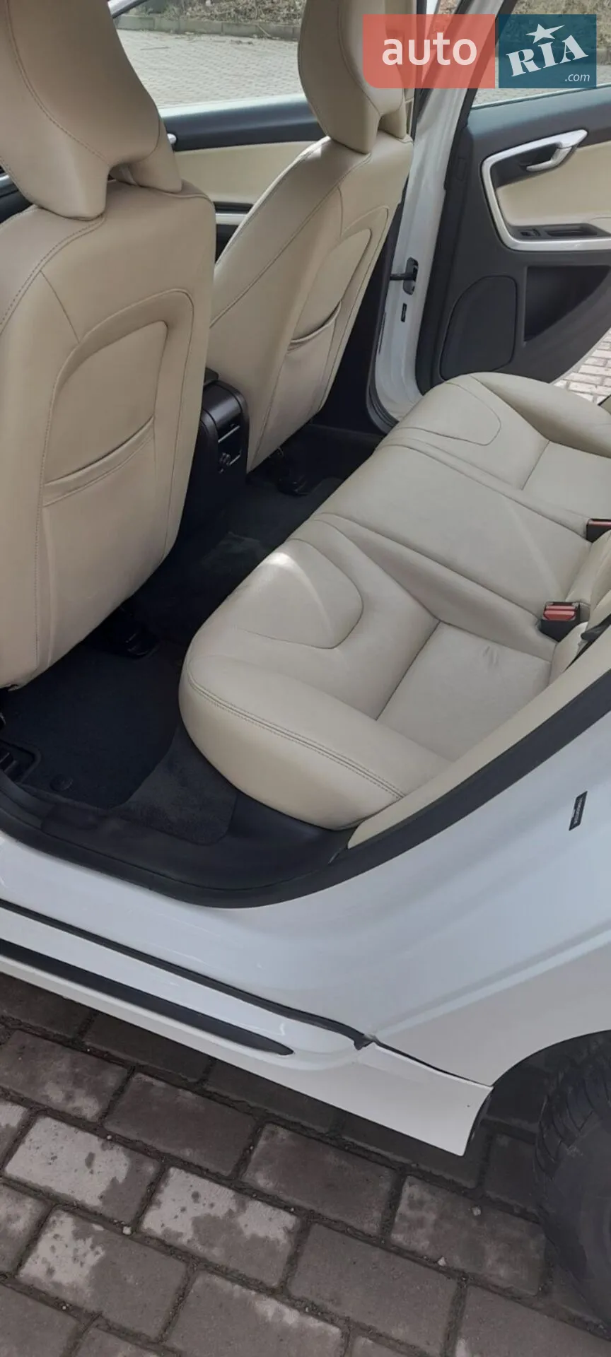 2016 Volvo V60 - мініатюра 4