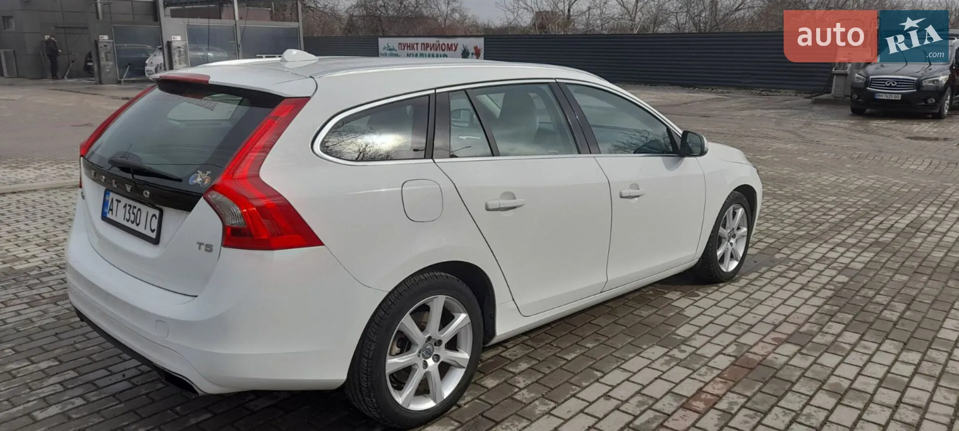 2016 Volvo V60 - мініатюра 9
