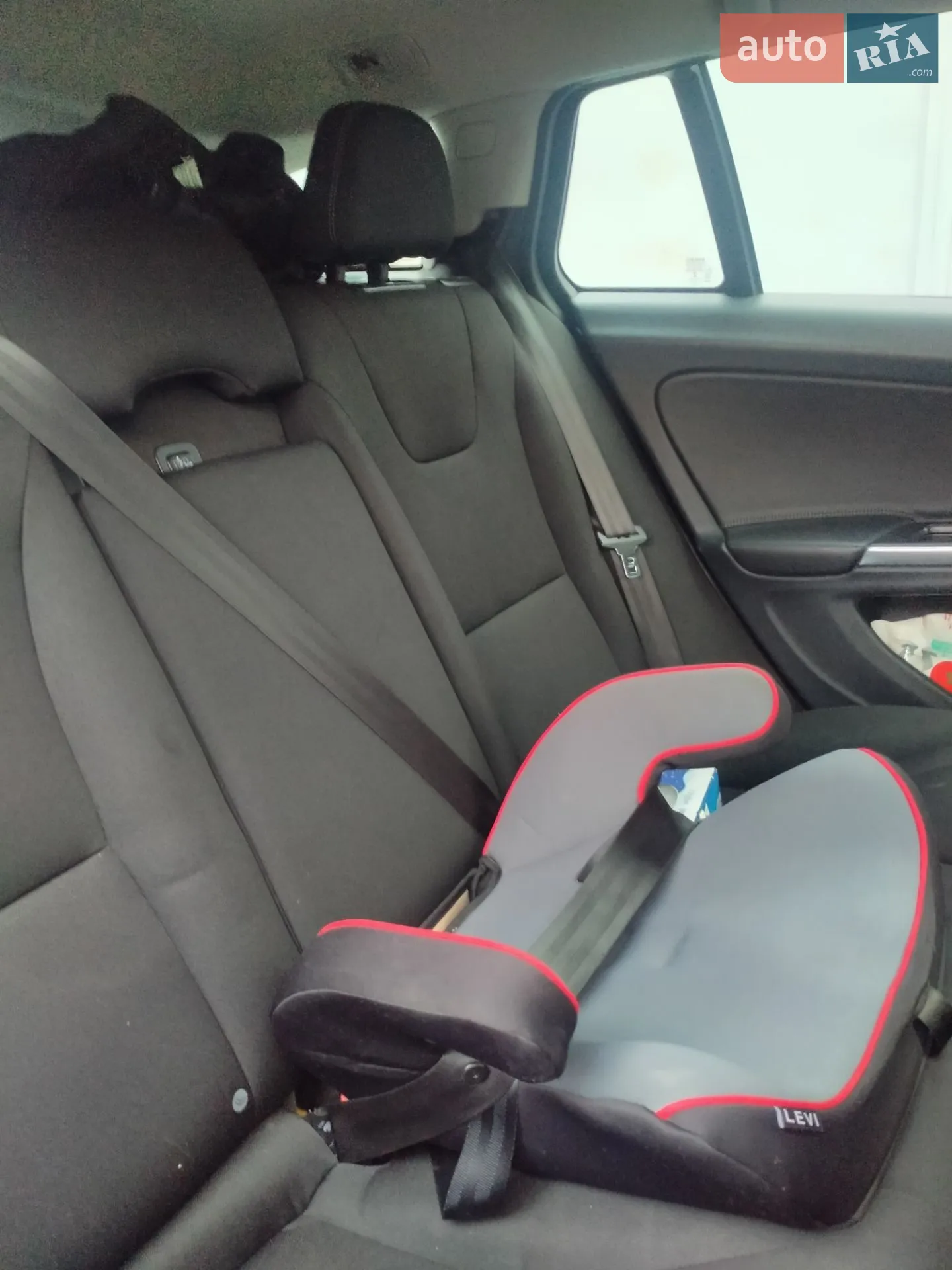 2015 Volvo V60 - мініатюра 12