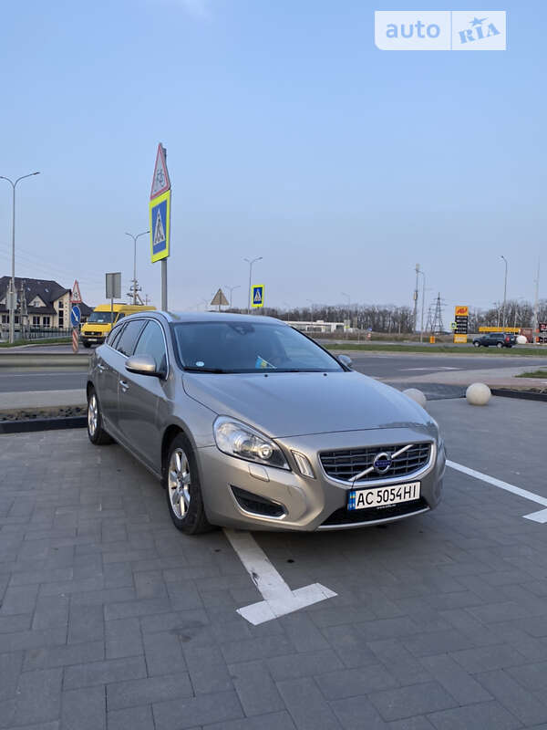 Универсал Volvo V60 2012 в Луцке