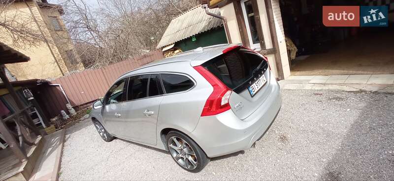 Универсал Volvo V60 2016 в Полтаве