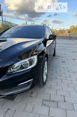 Универсал Volvo V60 2013 в Луцке