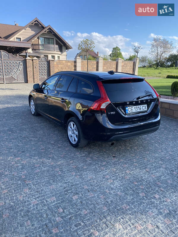 Универсал Volvo V60 2011 в Черновцах
