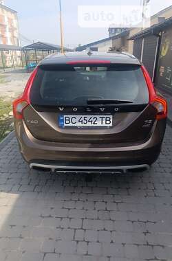 Универсал Volvo V60 2015 в Львове