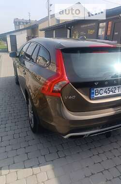 Универсал Volvo V60 2015 в Львове