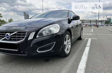 Універсал Volvo V60 2012 в Києві