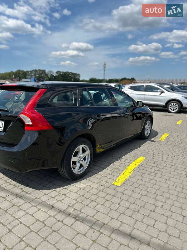 Универсал Volvo V60 2014 в Черновцах фото 8 Универсал Volvo V60 2014 в Черновцах