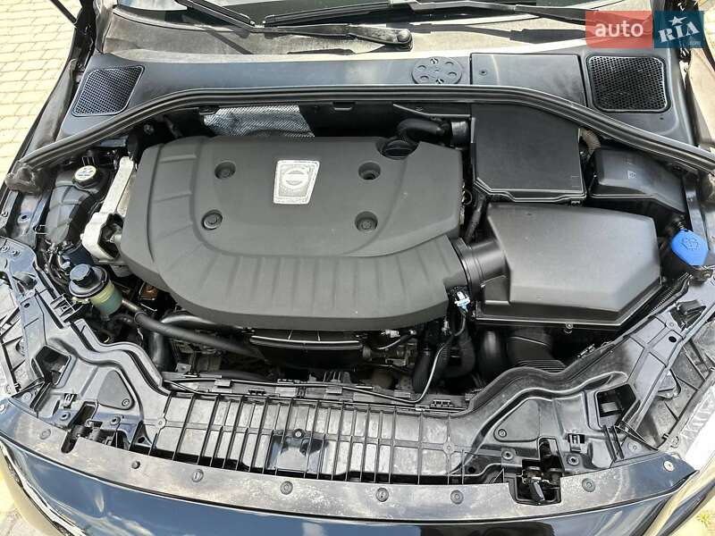 Универсал Volvo V60 2014 в Черновцах