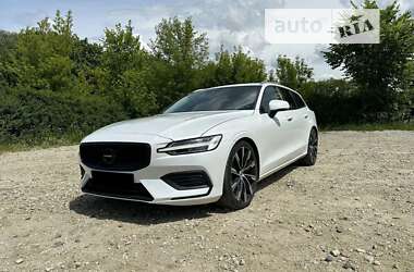 Универсал Volvo V60 2019 в Киеве