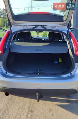 Универсал Volvo V60 2011 в 