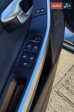 Универсал Volvo V60 2011 в 