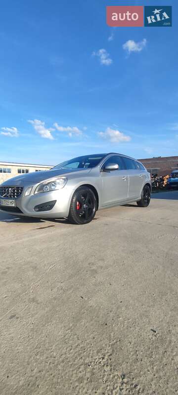 Універсал Volvo V60 2011 в Славуті