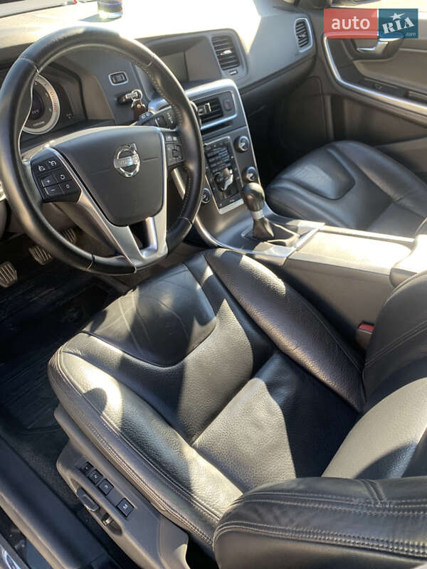 Універсал Volvo V60 2011 в Києві