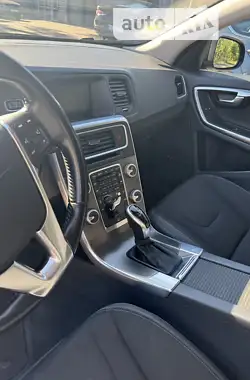 Volvo V60 2014