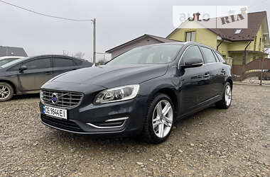 Універсал Volvo V60 2015 в Чернівцях