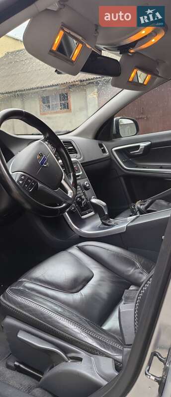 Универсал Volvo V60 2012 в Измаиле