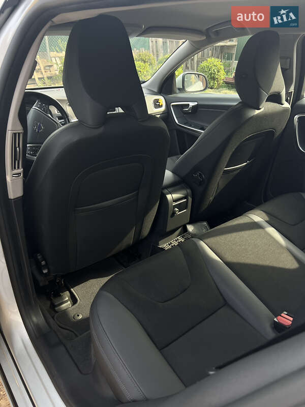 Універсал Volvo V60 2011 в Києві