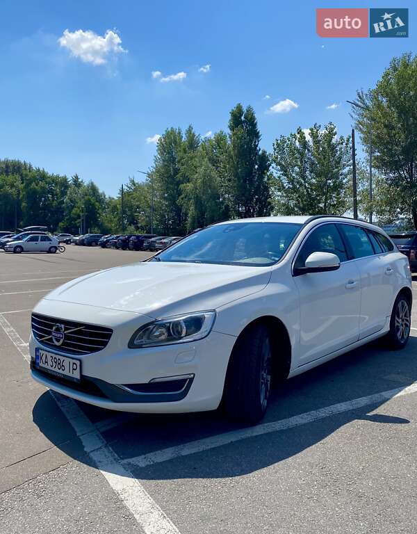 Универсал Volvo V60 2014 в Киеве фото 34 Универсал Volvo V60 2014 в Киеве