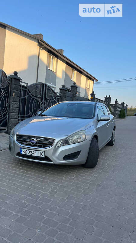 Универсал Volvo V60 2012 в Ровно