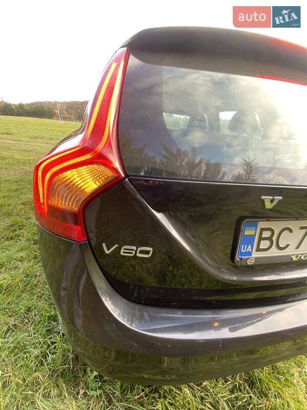 Универсал Volvo V60 2011 в Дрогобыче