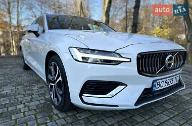 Универсал Volvo V60 2020 в 