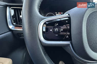 Универсал Volvo V60 2020 в 