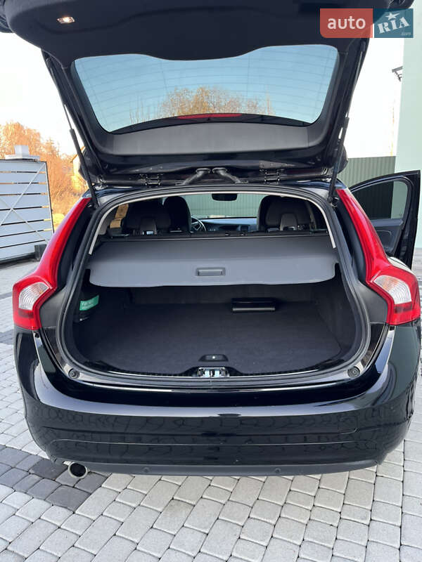 Универсал Volvo V60 2016 в Самборе