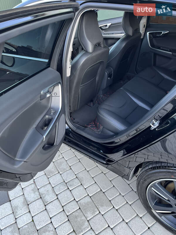 Универсал Volvo V60 2016 в Самборе