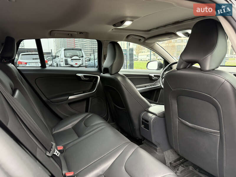 Универсал Volvo V60 2016 в Киеве