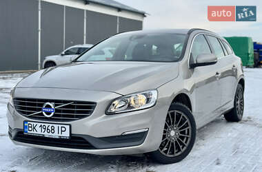 Універсал Volvo V60 2015 в Рівному