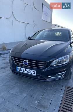 Универсал Volvo V60 2015 в Луцке