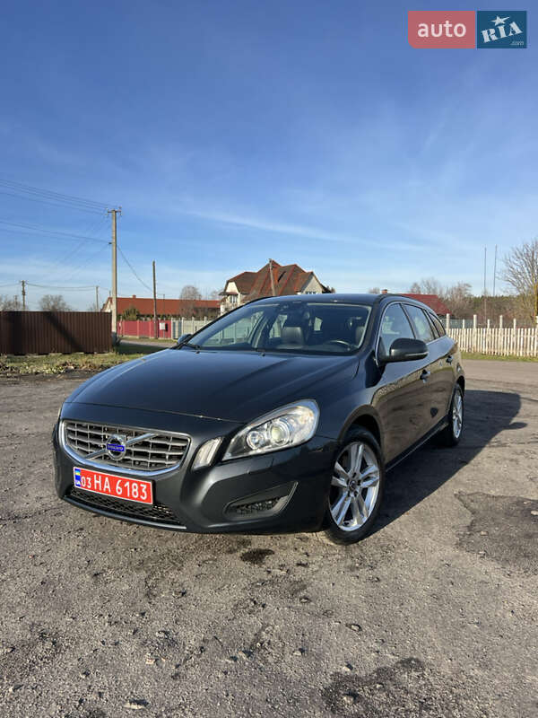 Універсал Volvo V60 2012 в Дубні