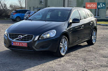 Универсал Volvo V60 2012 в Дубно