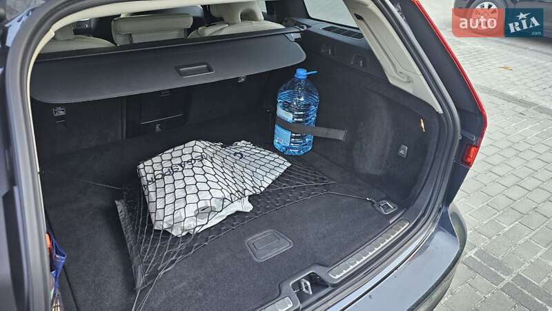 Универсал Volvo V60 2019 в Киеве