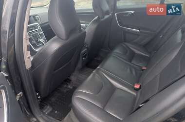 Универсал Volvo V60 2014 в 
