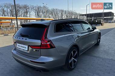 Универсал Volvo V60 2021 в Киеве