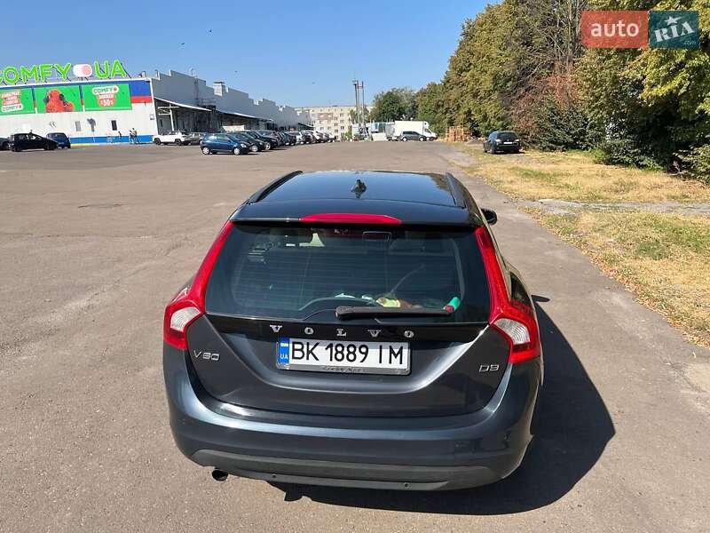 Універсал Volvo V60 2010 в Рівному