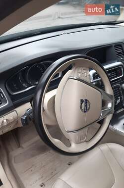 Універсал Volvo V60 2015 в 