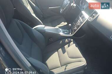 Универсал Volvo V60 2011 в 
