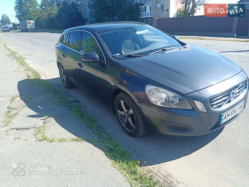 Универсал Volvo V60 2011 в 