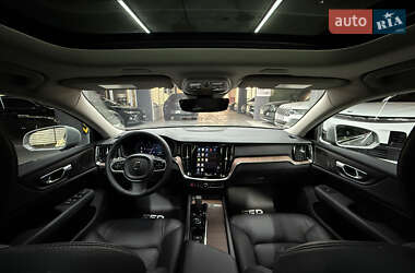 Универсал Volvo V60 2024 в 
